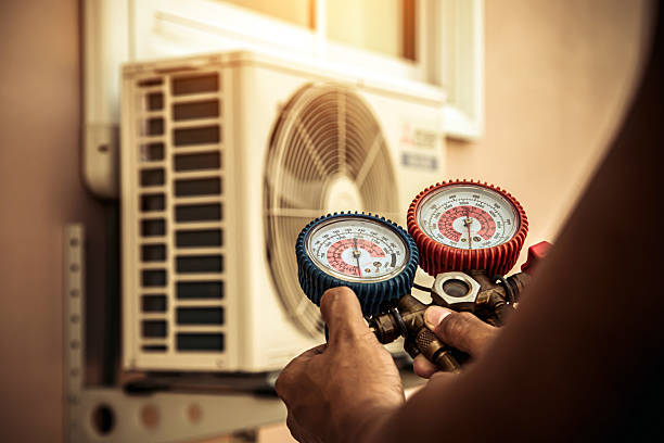 Professional Hvac technician working in Fort Bliss, TX